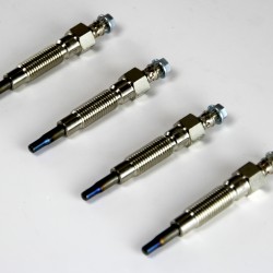 Set of 4 Glow Plugs for Mitsubishi 2.0 & 2.5 TD 4D56 & 4D68